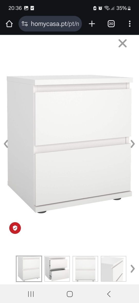 Cama com mesa de cabeceira