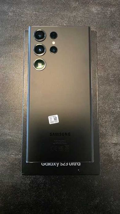 Samsung S23 ULTRA 256/8 rysik gwarancja  czarny ładny