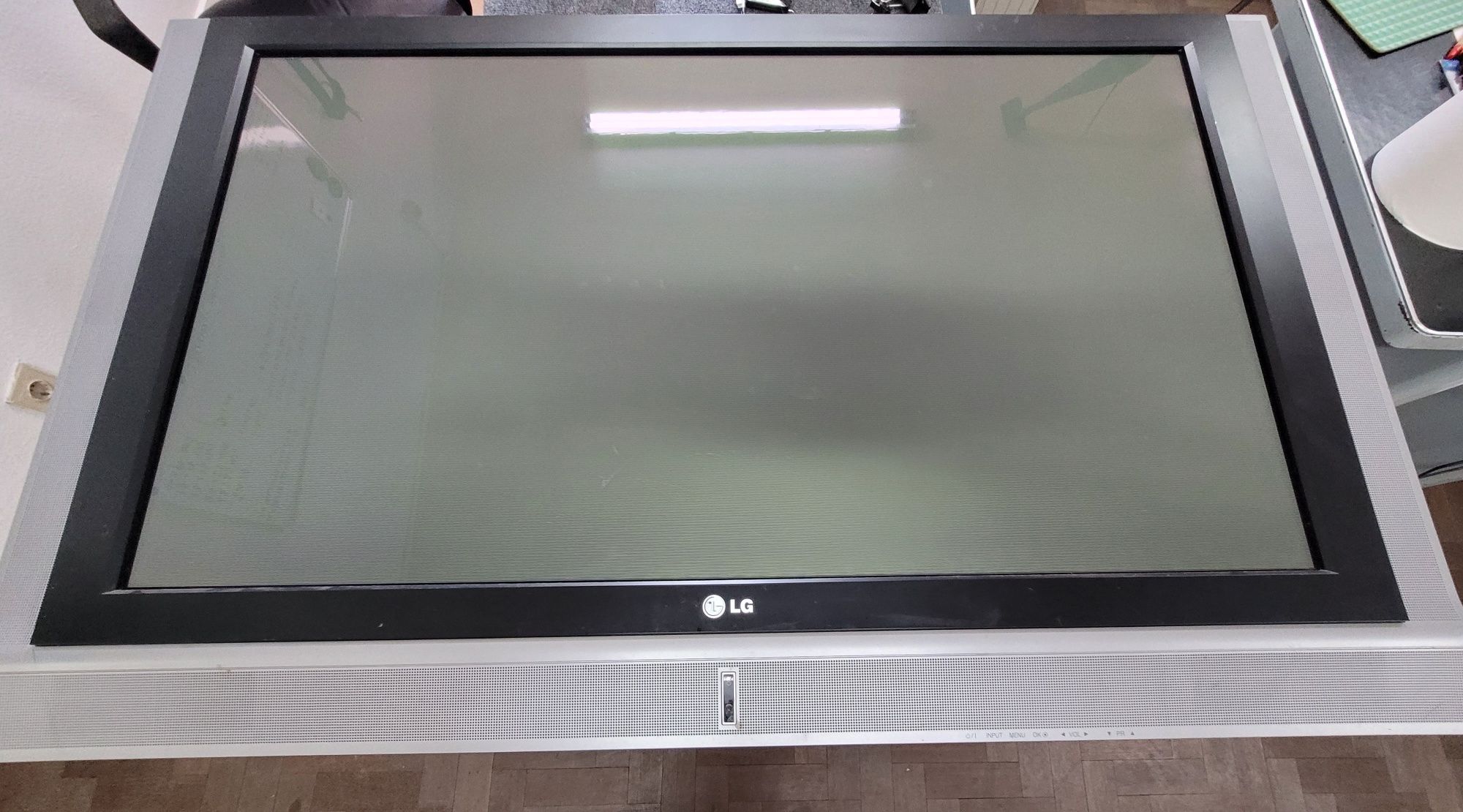 Plasma LG 42PC1RV avariado  para peças