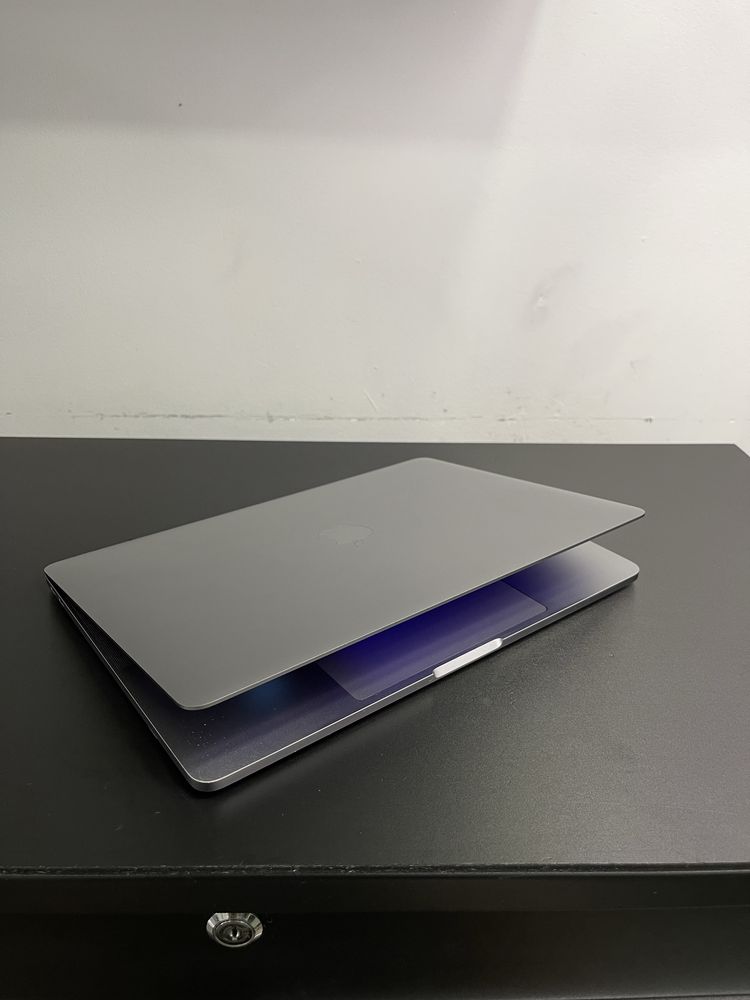 Vendo Macbook pro 2017