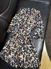 Женское платье в принт леопард