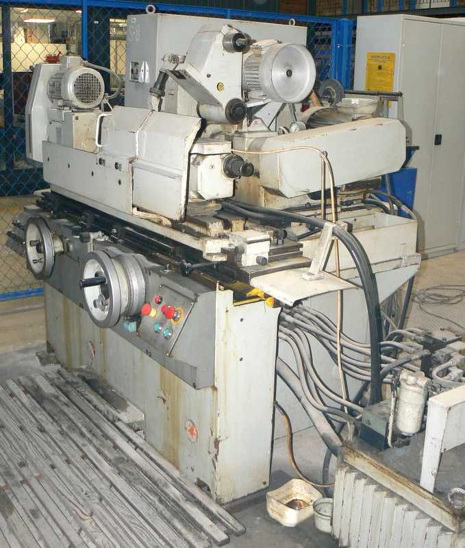 Szlifierka uniwersalna do wałków RUP-28/500