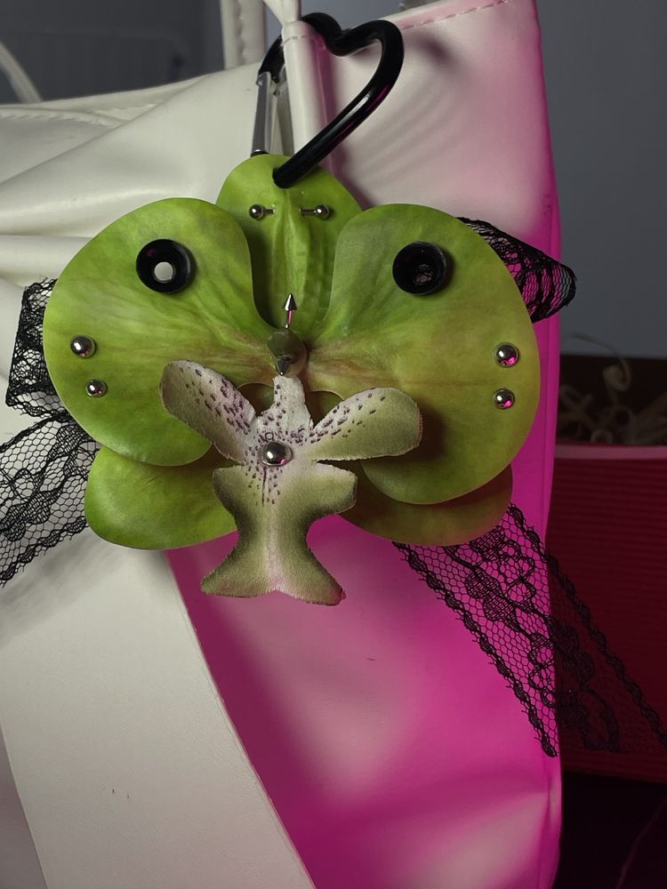 Brelok orchidea, dostępne także inne kolory- zapraszam na mój profil
