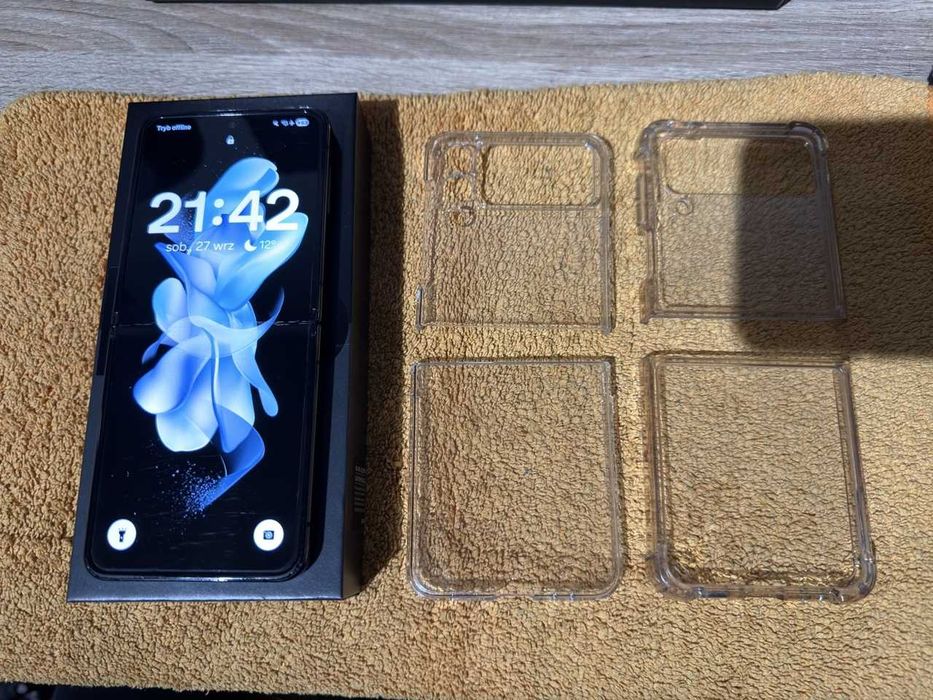 Samsung Galaxy Z Flip 4 Zestaw + Etui OKAZJA