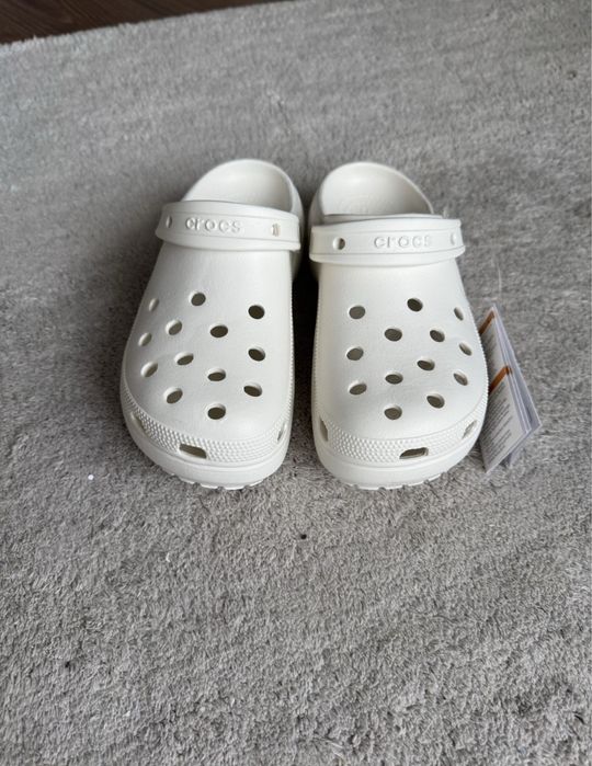 Продам шльопанці Crocs