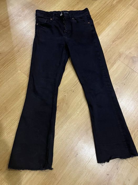 Zara jeans , кльош 38 размер