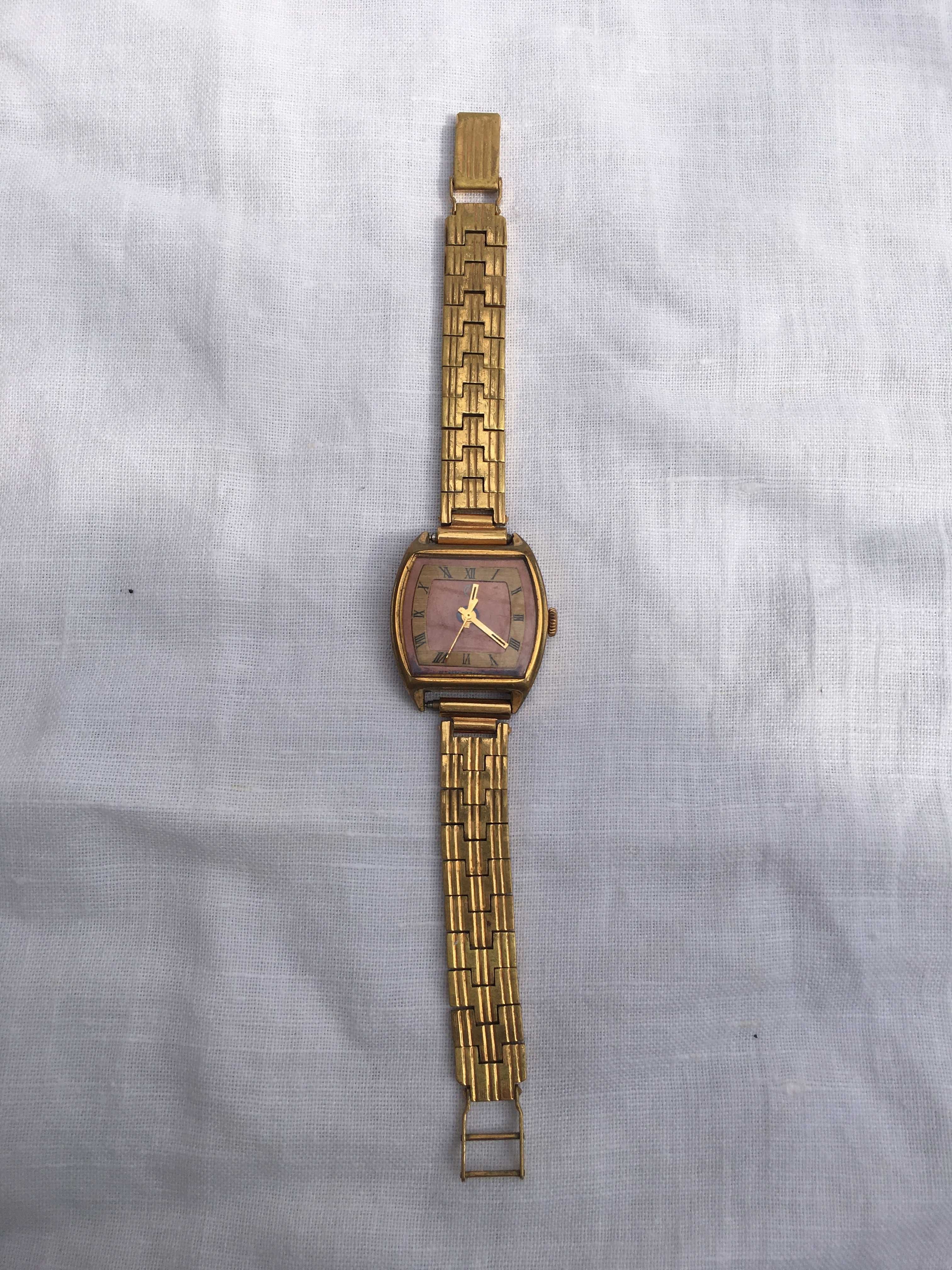 Часы позолоченные AU10 с позолоченным браслетом AU ZARIA, ЛУЧ