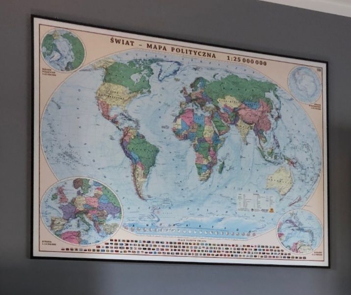 Mapa Polityczna - Świat w ramie
Wymiar 140x100 w ramie.