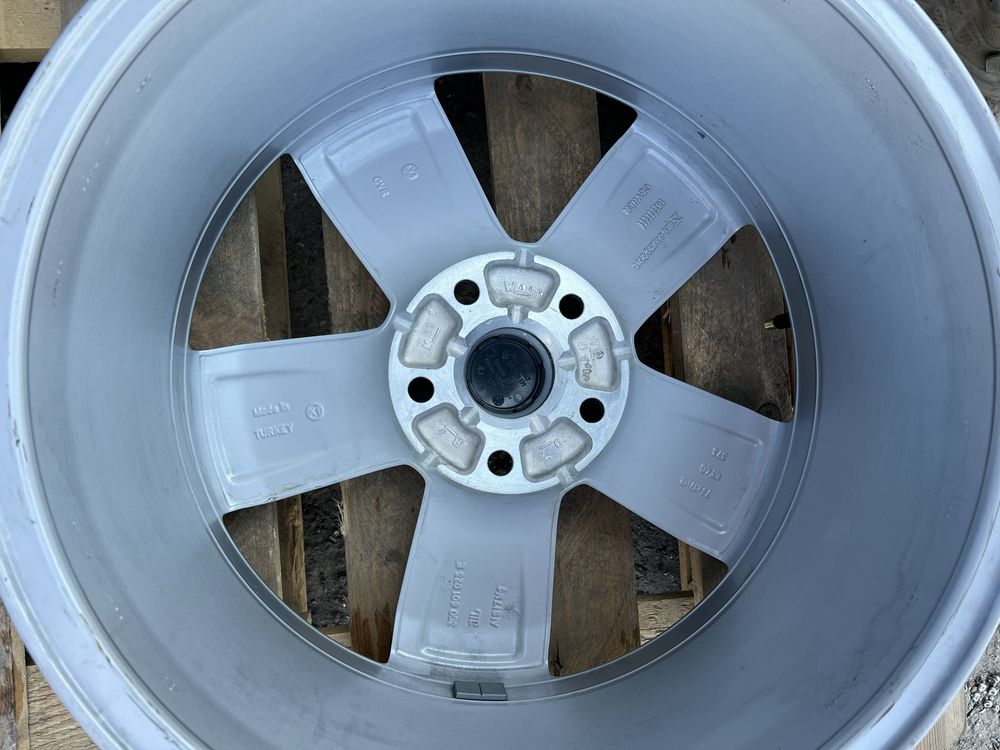 5x112 r17 диски оригінал vw Golf Passat Caddy Tiguan стан нових !!