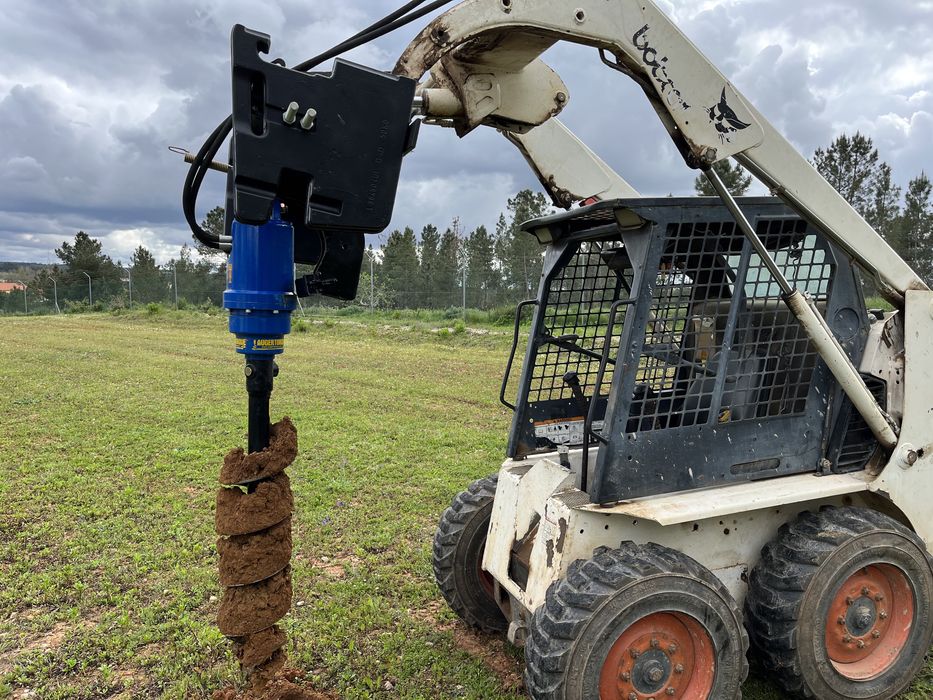 Bobcat 753 com acessorios