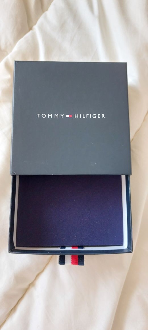 Caixa Tommy Hilgifer