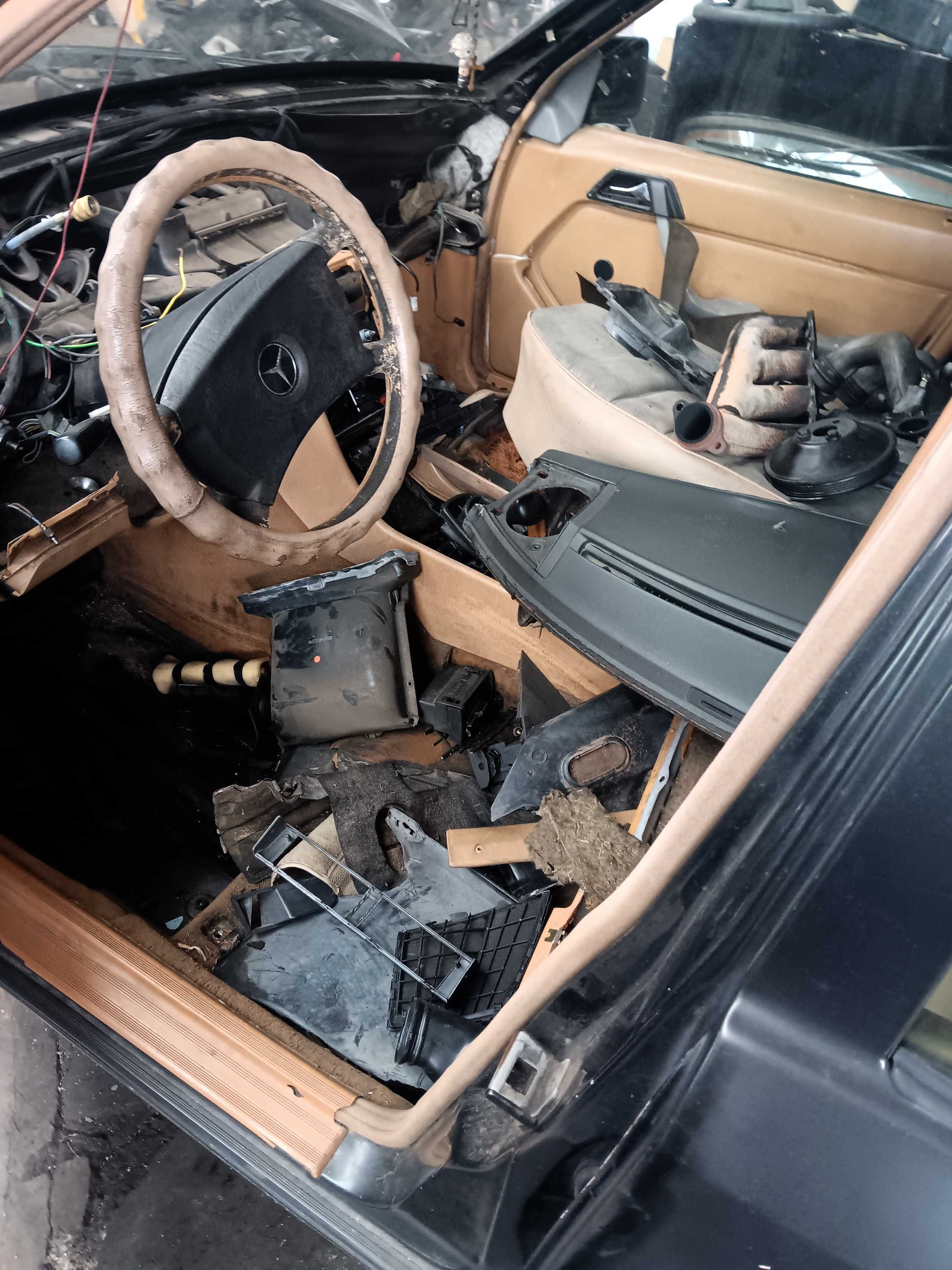 Peças Mercedes 200D