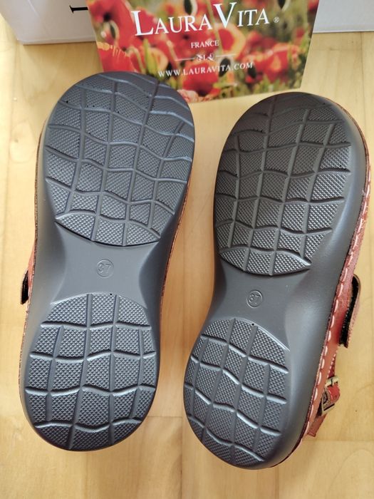 Nowe sandały Laura Vita - r.37