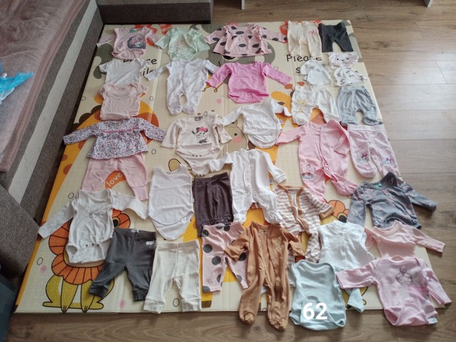 Ubranka dla dziewczynki od 56 do 74