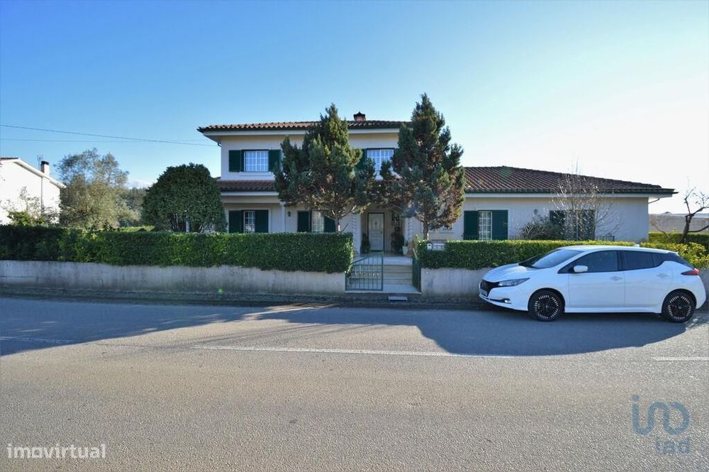 Casa T4 em Foz de Arouce e Casal de Ermio de 747,00 m2