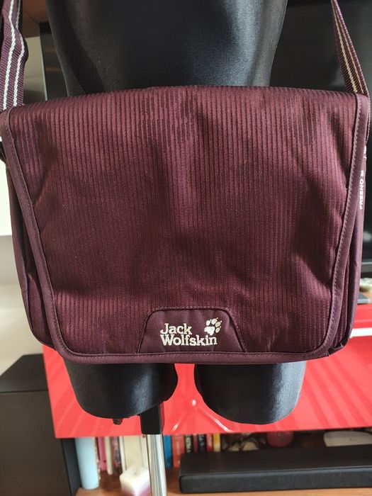 Bordowa torba na ramię Jack Wolfskin