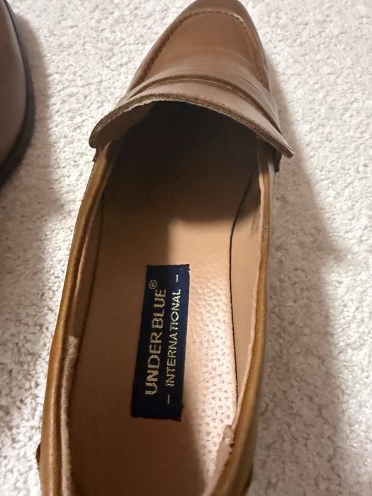 Sapatos formais castanhos Under blue