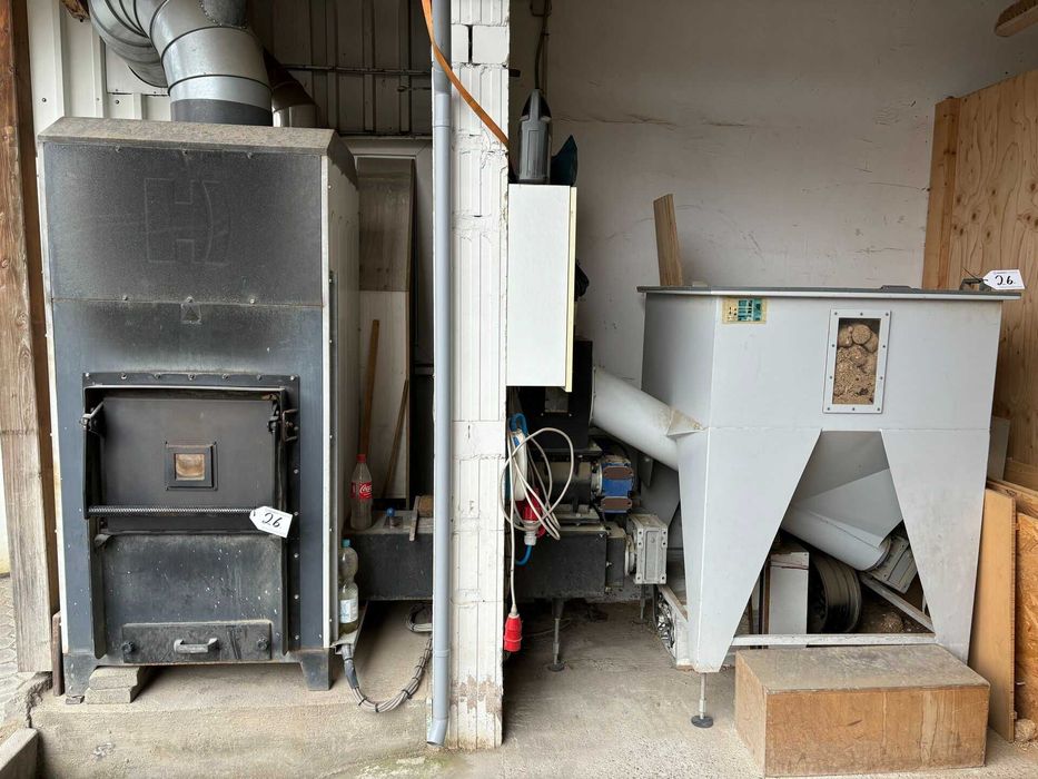 Теплогенератор для опалення, автоподача палива, виробництво Німеччина.