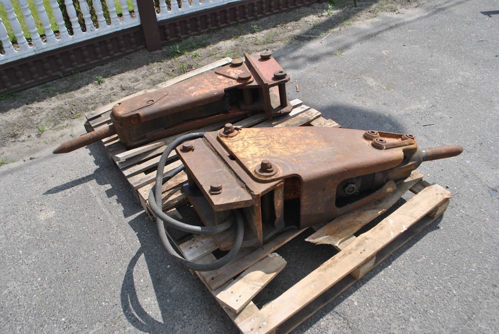 Młot hydrauliczny Stanley do koparki JCB