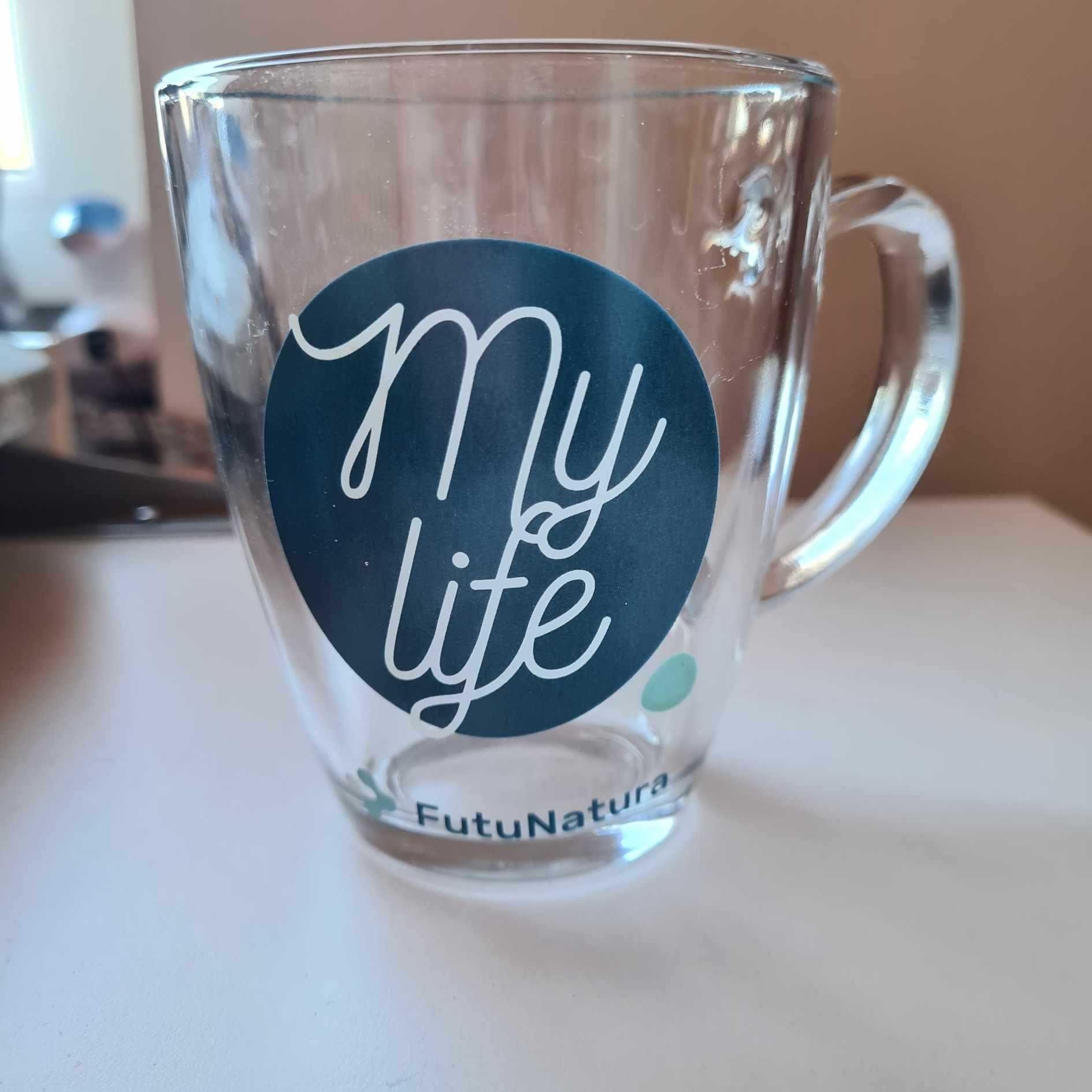 FutuNatura Kubek szklany przezroczysty z logo 400 ml