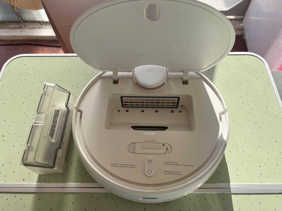 Xiaomi Mi Robot Vacuum Mop – Robô Aspirador Inteligente