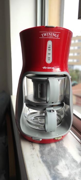 Máquina para chá / chaleira eléctrica Ariete Twinings