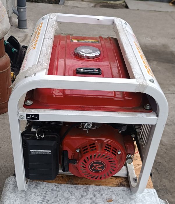 Генератор робочий під невеликий ремонт