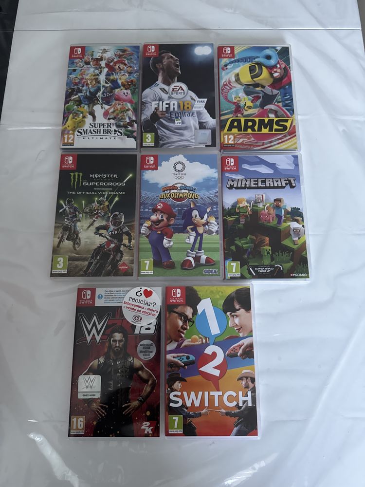 Nintendo Switch com vários jogos,comando Pro e acessórios