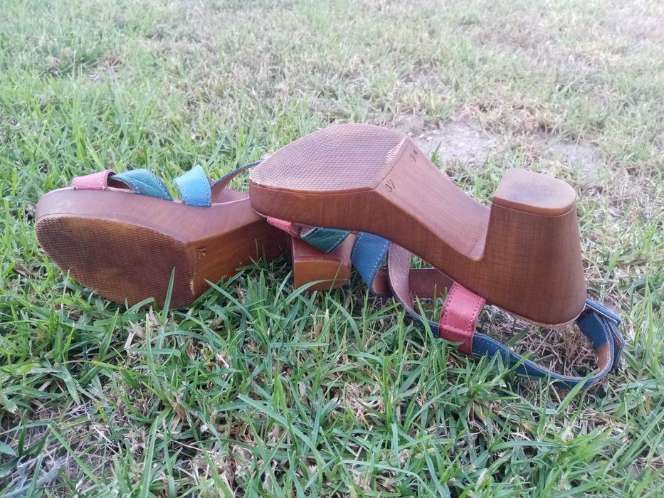 Sandalias Senhora, nº37, como NOVAS