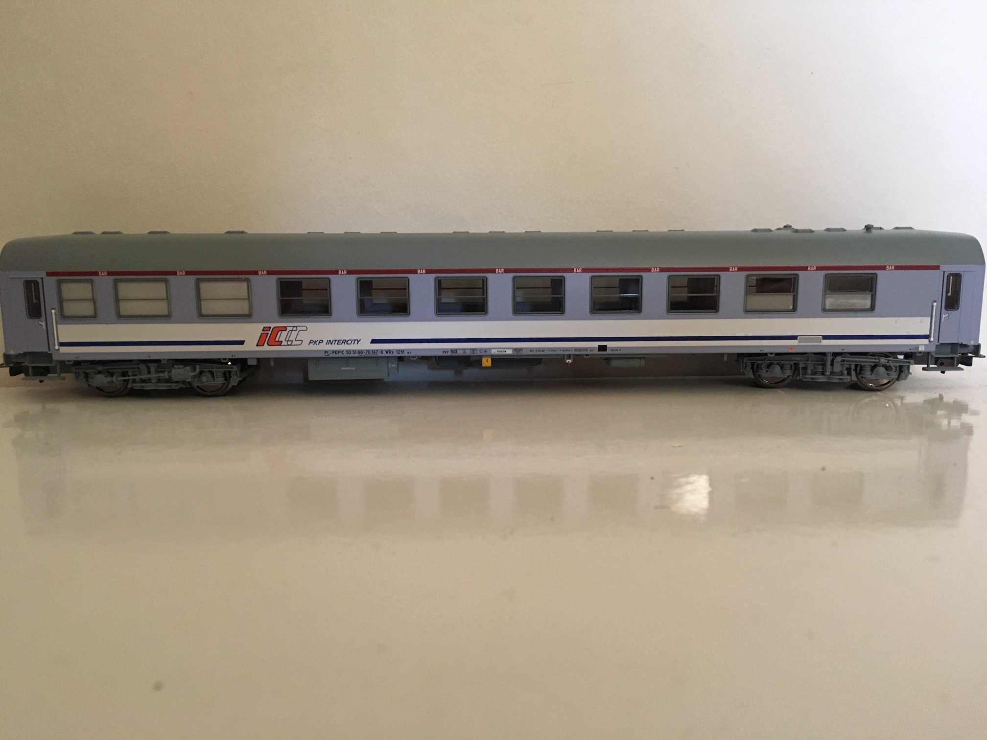 Wagon restauracyjny Piko 97607 H0 PKP