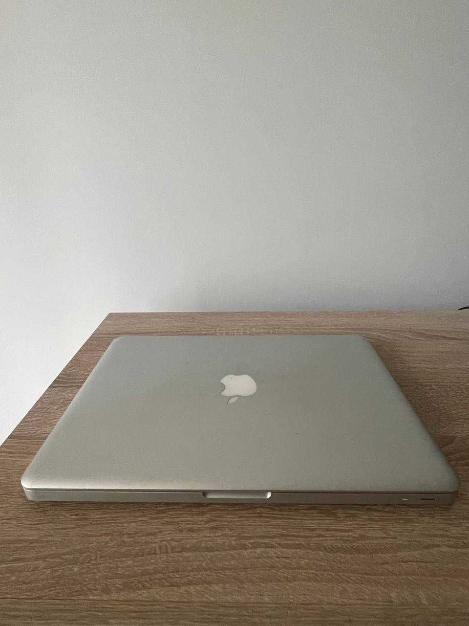 Macbook Pro 2011 i5 16GB 120GB SSD Ubuntu 24.04