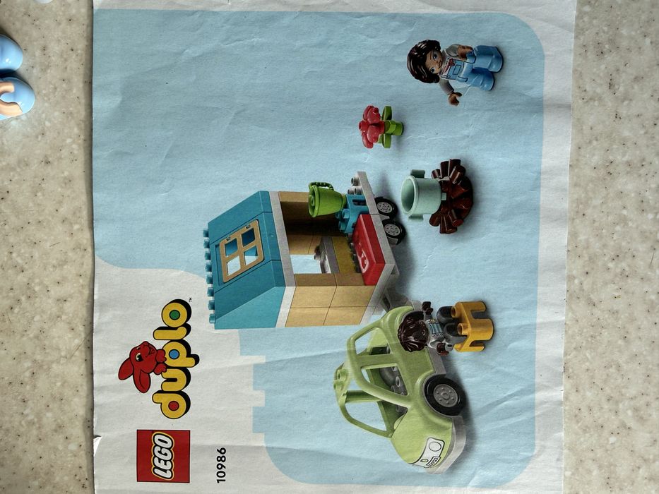 Конструктор Lego Duplo "Сімейний будинок на колесах"