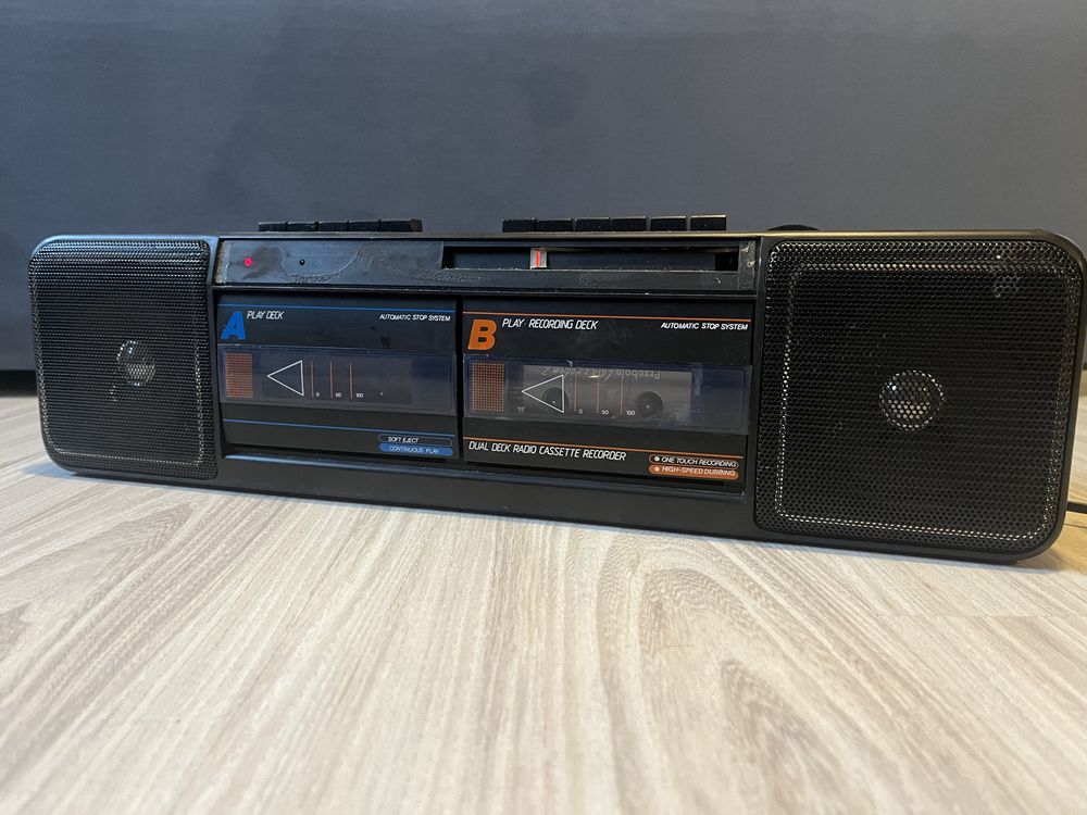 Boombox HCM Royal TR 1100L – radio z lat 90-tych, sprawne prl