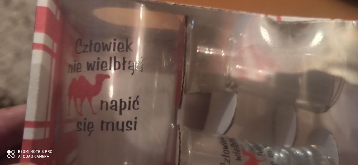 Kieliszki i literatki 4 szt nowe