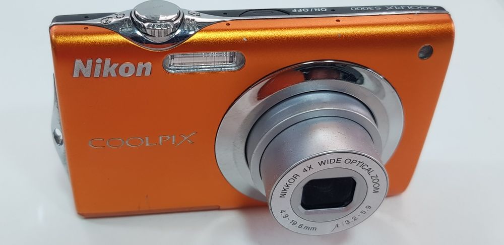 Фотоапарат Nikon Coolpix S3000