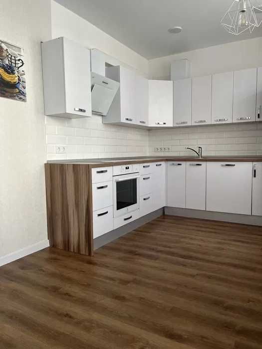 Продам 2-комнатную квартиру 73м2 ЖК Радужный Новые Дома Льва Ландау