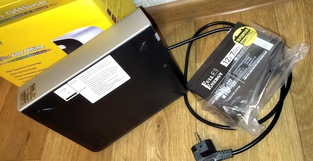 Mustek 600w offline -ББП 220в с новым АКБ iBattery 12в/7 Ам + адаптер