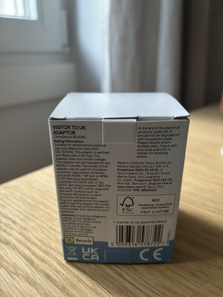 Adaptador tomada UK