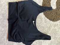 Топ Nike xs черный оригинал , из гонконга . Новый 1