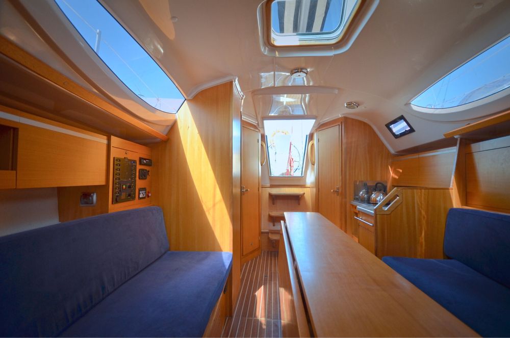 Maxus 33.1 RS czarter, wynajem jachtu Mazury - Wilkasy k. Giżycka