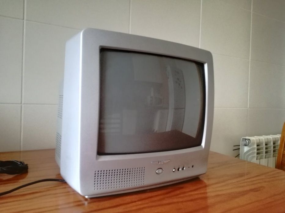 TV a cores 37 cm AG
