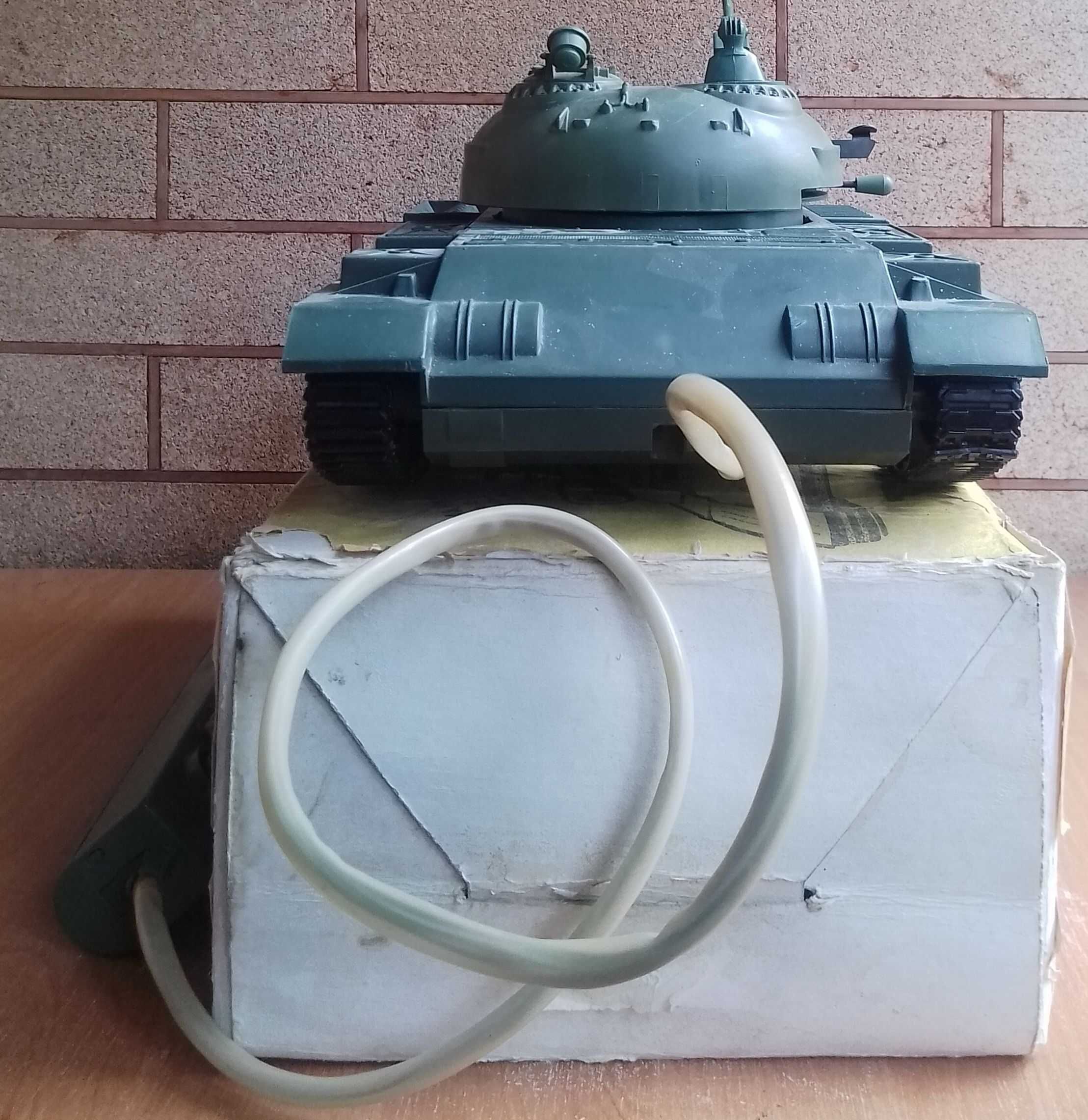 игрушка ссср танк т 72 зио муром