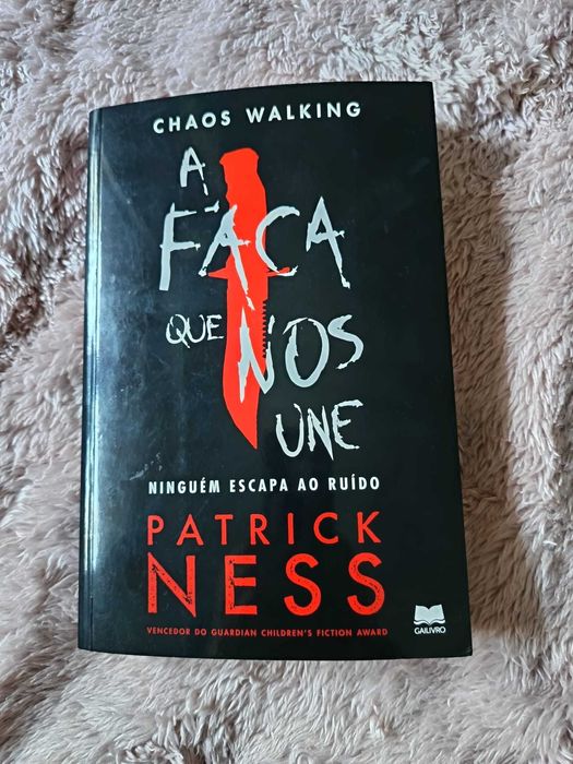 Livro "Chaos Walking - A Faca Que Nos Une: Livro 1"