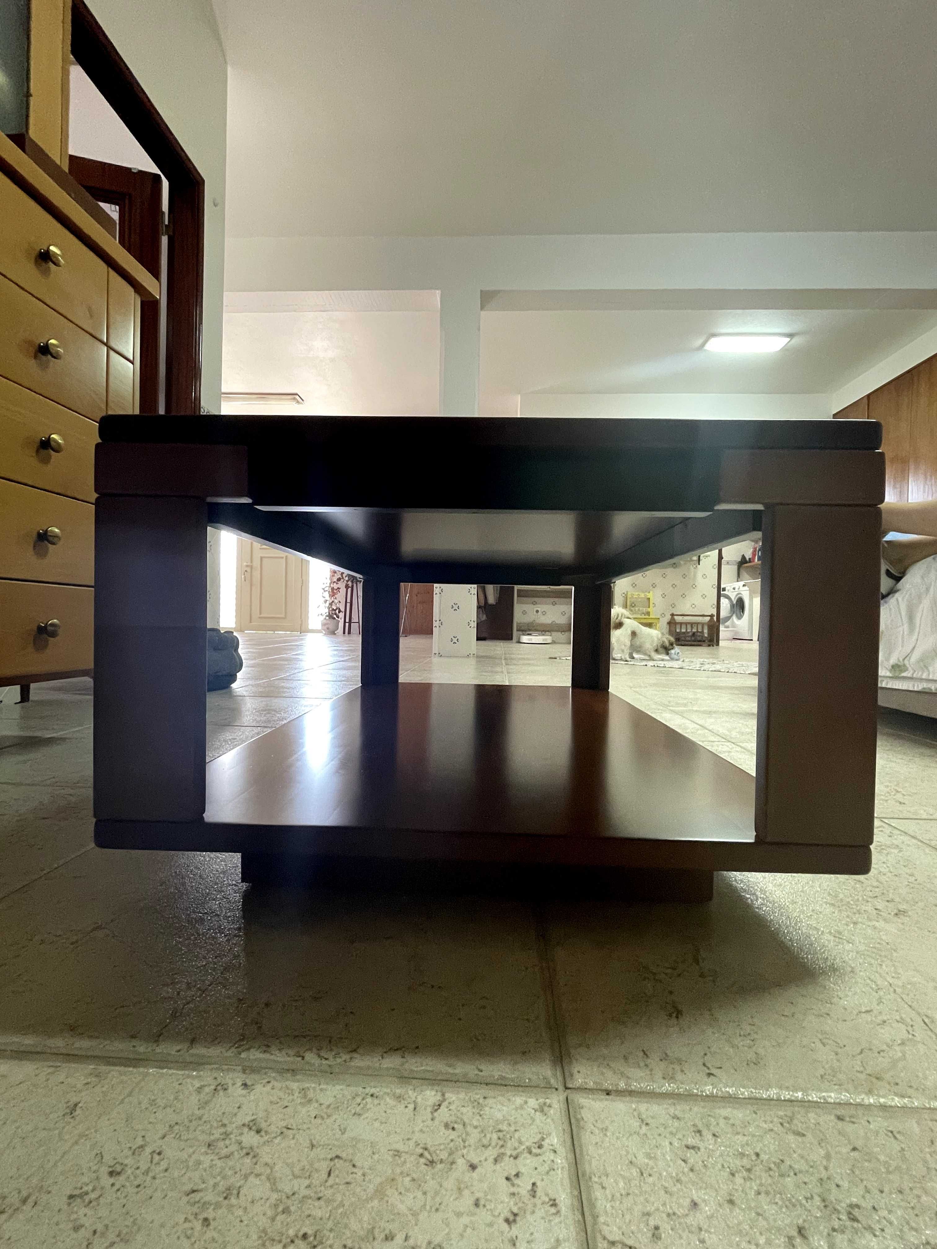 Mesa Centro Sala - Madeira Maciça - Nogueira & Cerejeira