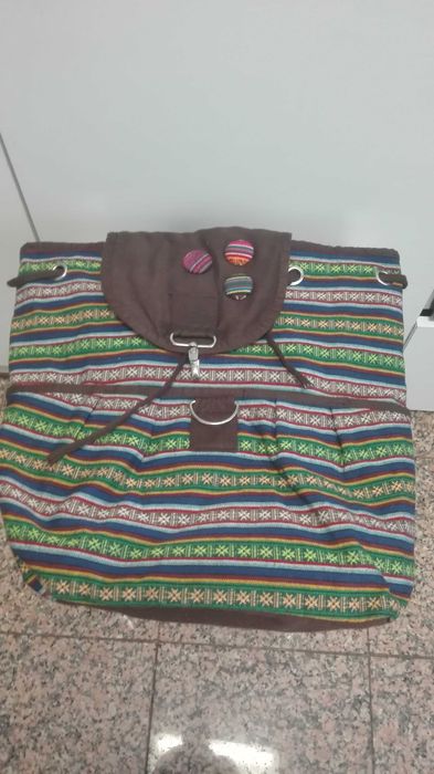 Mochila em bom estado