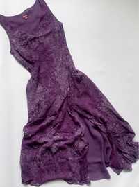 Довга шовкова сукня бузкового кольору від monsoon