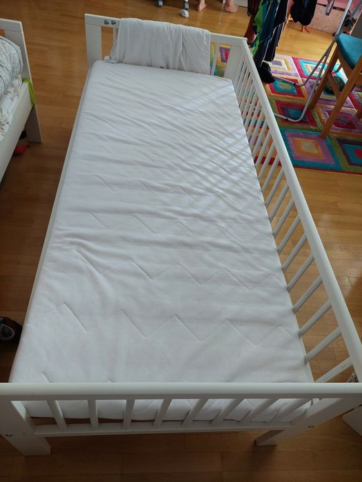 Łóżko młodzieżowe Ikea 70x160, materac, podkład. 2 sztuki,jedna za 90