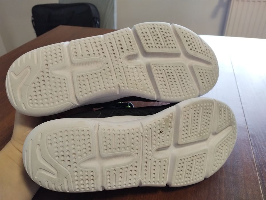 Buty sportowe chłopięce Newfeel rozmiar 38 wf gimnastyka z białą podes