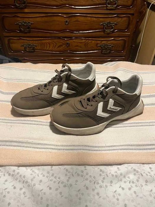 Sapatilhas Hummel 42