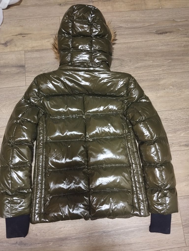 Пуховик зимний фирменный Moncler размер 46